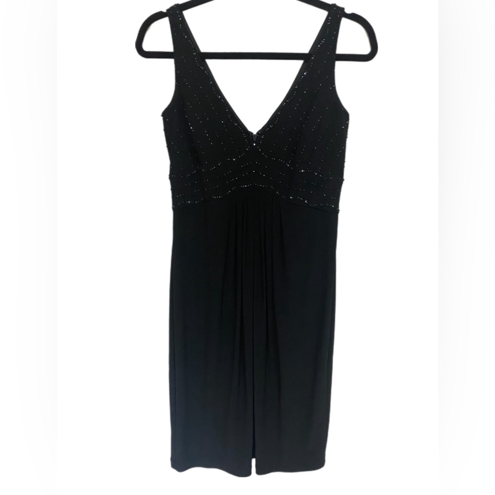 Jones Wear Dress LBD Size 6 Party/cocktail, Embellished / Beaded Sleeveless